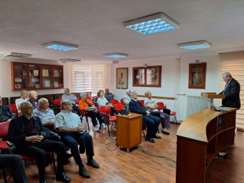  “Atatürk Büyük Bir Okuldur” konulu bir konferans ve imza etkinliği düzenlenmiştir.