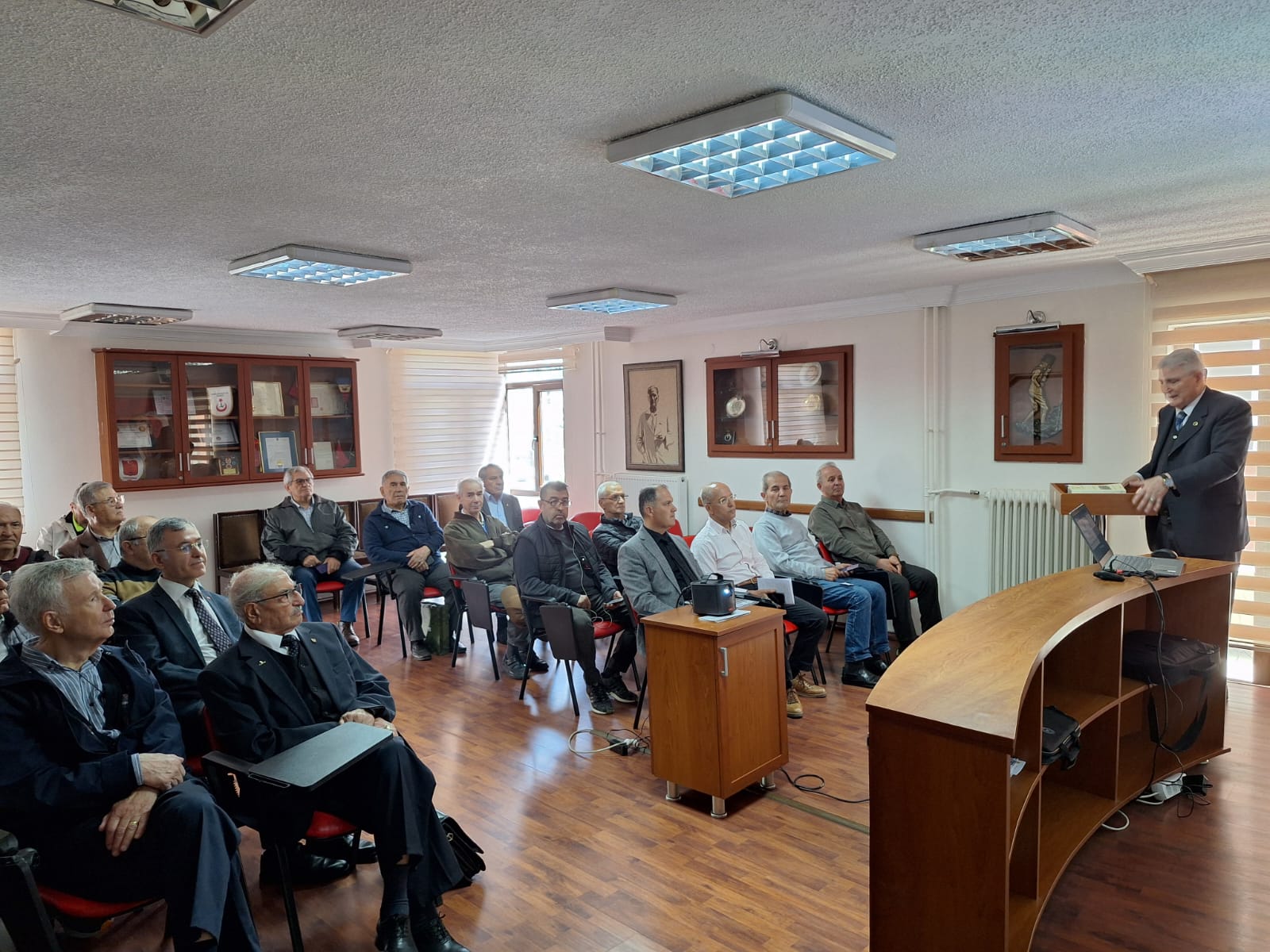 “Asılsız Ermeni İddialarının Tarihi, Nüfus ve Hukuki Açıdan Değerlendirilmesi” Konulu Konferans